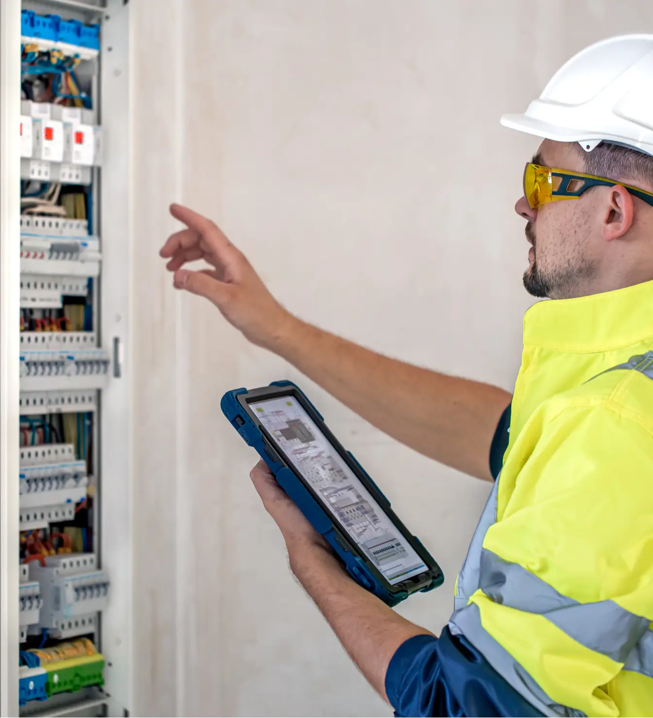 Professional Fuse Box Installation in London - Universal Electrical Services